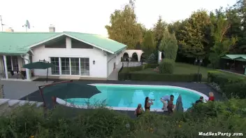 Gazebo Gobblers Part 3 Screencap 13 on sinx.preview.netperv.com