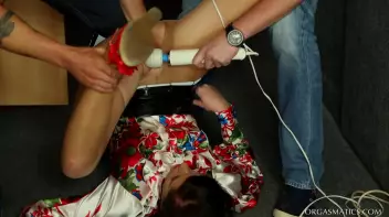 Locker Room Vibrator Invaders Screencap 34 on sinx.preview.netperv.com