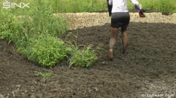 Muddy Mixed Wrestling For Arguing Couple - Cam 1 Screencap 38 on sinx.preview.netperv.com