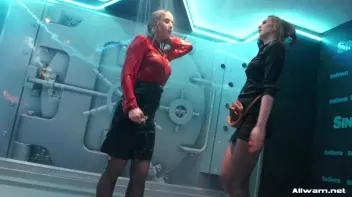 Wet 'n Wild Screencap 26 on sinx.preview.netperv.com