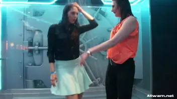 Wet 'n Wild Screencap 31 on sinx.preview.netperv.com