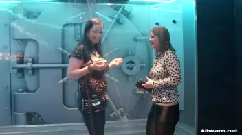 Wet 'n Wild Screencap 60 on sinx.preview.netperv.com