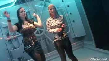 Wet 'n Wild Screencap 63 on sinx.preview.netperv.com