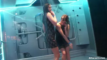 Wet 'n Wild Screencap 77 on sinx.preview.netperv.com