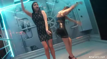 Wet 'n Wild Screencap 80 on sinx.preview.netperv.com