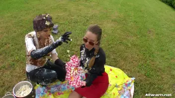 Messing Up A Perfectly Good Picnic Screencap 75 on sinx.preview.netperv.com