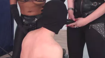 Blas unsere Schwänze Screencap 3 on sinx.preview.netperv.com