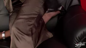 Interracially Double-Teamed Slut Screencap 14 on sinx.preview.netperv.com