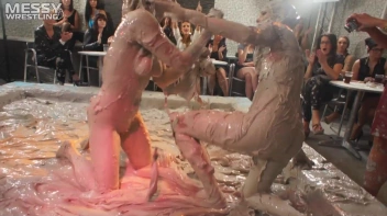 Muddy Wrestling: Bride Battle Screencap 96 on sinx.preview.netperv.com