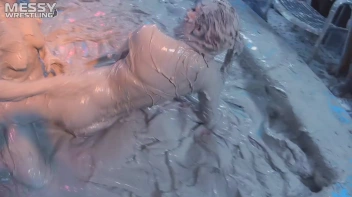 Muddy Wrestling: Bride Battle Screencap 79 on sinx.preview.netperv.com