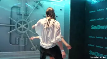 The best place for girls to get wet  Screencap 77 on sinx.preview.netperv.com