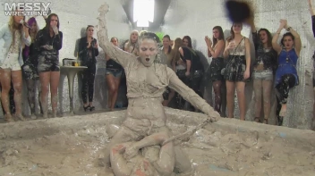 Muddy Wrestling: Shiny Tag-Teamers Tear It Up In The Mud! Screencap 38 on sinx.preview.netperv.com