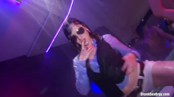 International Summer Lovin' Part 5 - Shower Cam Screencap 12 on sinx.preview.netperv.com