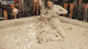 Messy Wrestling: Casual Splat and Catfight To Get To Those Huge Titties! Screencap 56 on sinx.preview.netperv.com