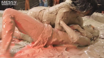 Messy Wrestling: Casual Splat and Catfight To Get To Those Huge Titties! Screencap 65 on sinx.preview.netperv.com