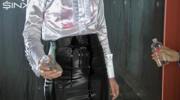 Wet And Messy Girls Oil Each Other Up Screencap 2 on sinx.preview.netperv.com