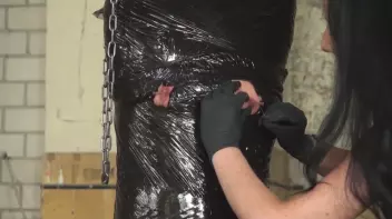 In Folie fixiert und die Nippelgefoltert mit Nadeln Screencap 33 on sinx.preview.netperv.com