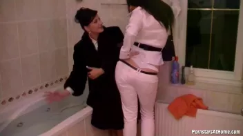 Wet Those White Tops Down! Screencap 28 on sinx.preview.netperv.com