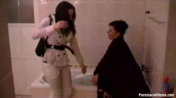 Wet Those White Tops Down! Screencap 57 on sinx.preview.netperv.com