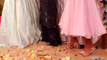 Wedding Cake Catfight Screencap 41 on sinx.preview.netperv.com