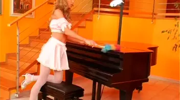 Scorching Hot Bladder Juice, Set to Beethoven's 9th Screencap 2 on sinx.preview.netperv.com