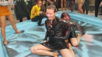 Messy Wrestling: Oil 'Em Up And Watch The Slimy Show X2!! 2 Audience Fights!!! Screencap 41 on sinx.preview.netperv.com