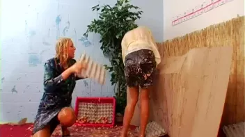 Head To Toe In Egg Yolk Screencap 73 on sinx.preview.netperv.com