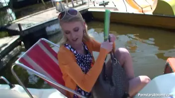 Blowjob Cruisin' Through The City Screencap 28 on sinx.preview.netperv.com