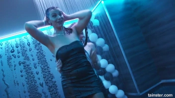 The Wetlook Vibe Is Very Alive! Screencap 10 on sinx.preview.netperv.com