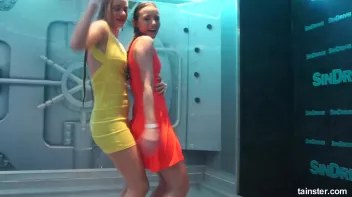 Sexy ladies getting wetter and wetter Screencap 41 on sinx.preview.netperv.com