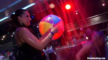 International Summer Lovin' Part 1 - Shower Cam Screencap 33 on sinx.preview.netperv.com