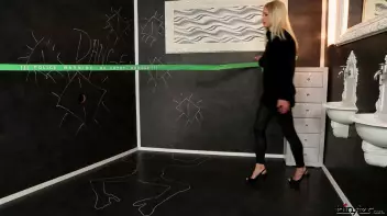 Uma’s curiosity leads to a cum bath Screencap 2 on sinx.preview.netperv.com