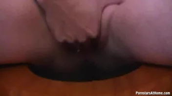 Brits Piss Best Screencap 27 on sinx.preview.netperv.com