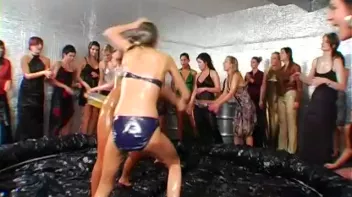 Slip-and-Slide Oil Battle Screencap 51 on sinx.preview.netperv.com