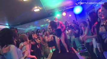 Party Hardcore Gone Crazy Vol. 27 Part 2 - Cam 2 Screencap 116 on sinx.preview.netperv.com