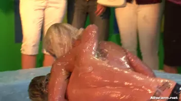 Glamorous Goo Girls Screencap 55 on sinx.preview.netperv.com