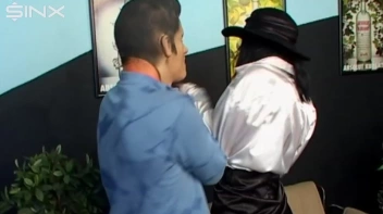 Dick Sucking Servant Screencap 2 on sinx.preview.netperv.com