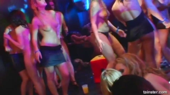 Blue Jean Babes Part 5 Cam 3 Screencap 34 on sinx.preview.netperv.com