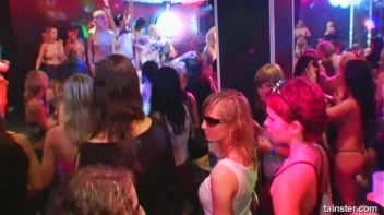 Blue Jean Babes Part 5 Cam 3 Screencap 64 on sinx.preview.netperv.com