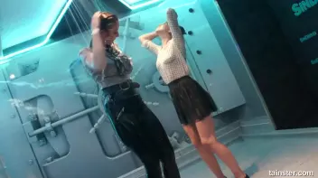 Wet amateur girls go berzerk Screencap 20 on sinx.preview.netperv.com