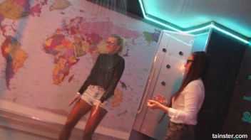 What a Wet and Wonderful World! Screencap 75 on sinx.preview.netperv.com