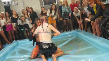 Messy Wrestling: Fuck Your French Braids And Face The Oily Rip And Smackdown! Cutie Vs. Beauty!!! Screencap 17 on sinx.preview.netperv.com