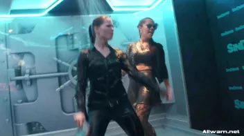 Badass Beauties Bring On The Shower Play Screencap 9 on sinx.preview.netperv.com