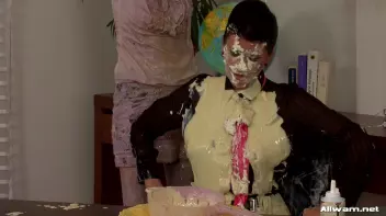 Prankster Teeny Gets Her Just Desserts! Screencap 62 on sinx.preview.netperv.com