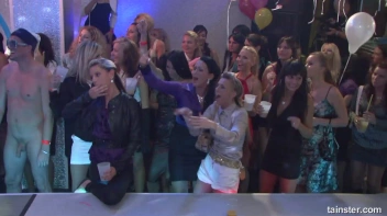 Welcome To The Mad House Part 1  - Cam 1 Screencap 19 on sinx.preview.netperv.com