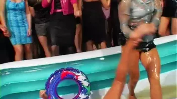 Oil Fighting Till They're Naked Screencap 15 on sinx.preview.netperv.com