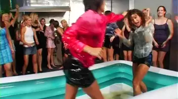 Oil Fighting Till They're Naked Screencap 6 on sinx.preview.netperv.com