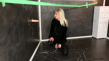 Uma’s curiosity leads to a cum bath Screencap 15 on sinx.preview.netperv.com