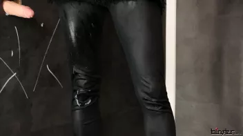 Uma’s curiosity leads to a cum bath Screencap 24 on sinx.preview.netperv.com