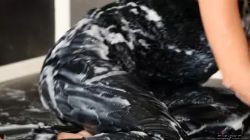 Uma’s curiosity leads to a cum bath Screencap 71 on sinx.preview.netperv.com